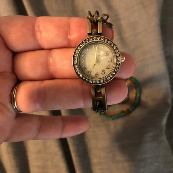 Watch - Picture 2 of 4